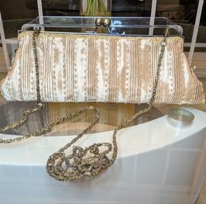 Elegant Cream Silk Beaded Clutch with Antique Gold Chain